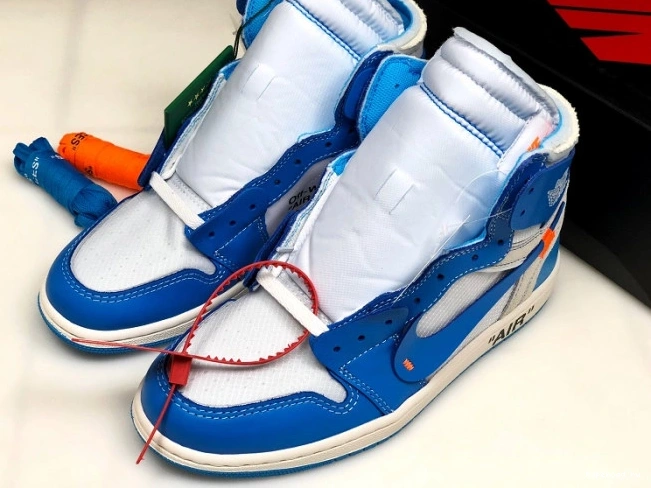 AQ0818-148 Powder Air UNC 1 Jordan Blue Off-White 0810